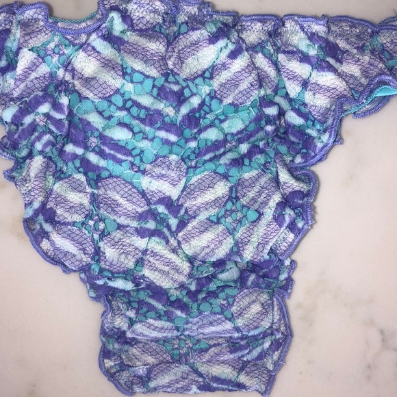 Pin-Up Stars Zebra Bikini - Picture 6 of 12